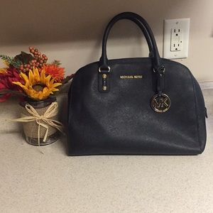 🌷🌼Michael Kors Black Satchel Handbag 🌼🌷